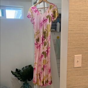 Kaua’iana Hawaiian Floral Maxi Dress/Muumuu in Pink and Green VTG